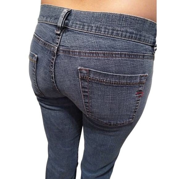 Y2K Diesel 27/31 Mid-Rise Bootcut Jeans – Medium Wash - Picture 4 of 10